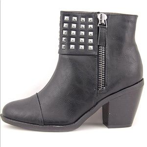Rialto Edgy Black Ankle Boot